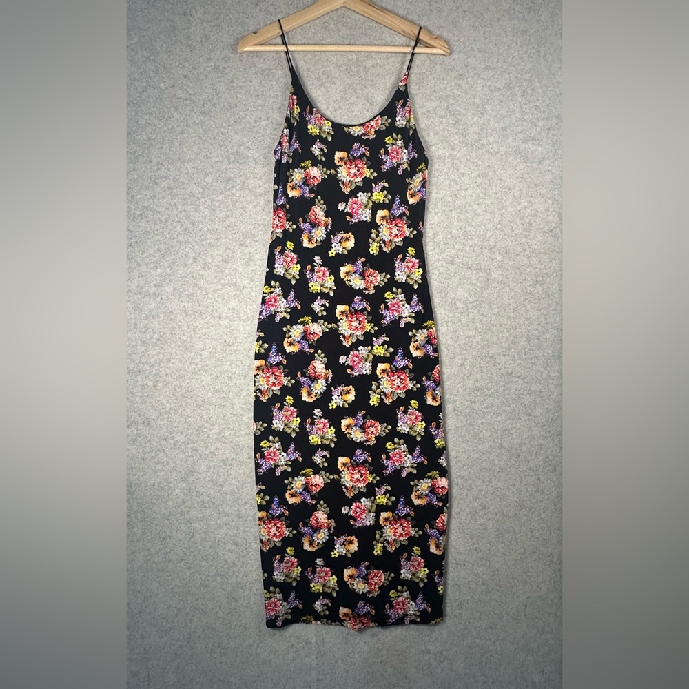 Alice + Olivia Delora Magnolia Floral Black Fitted lined stretch Slip Dress
